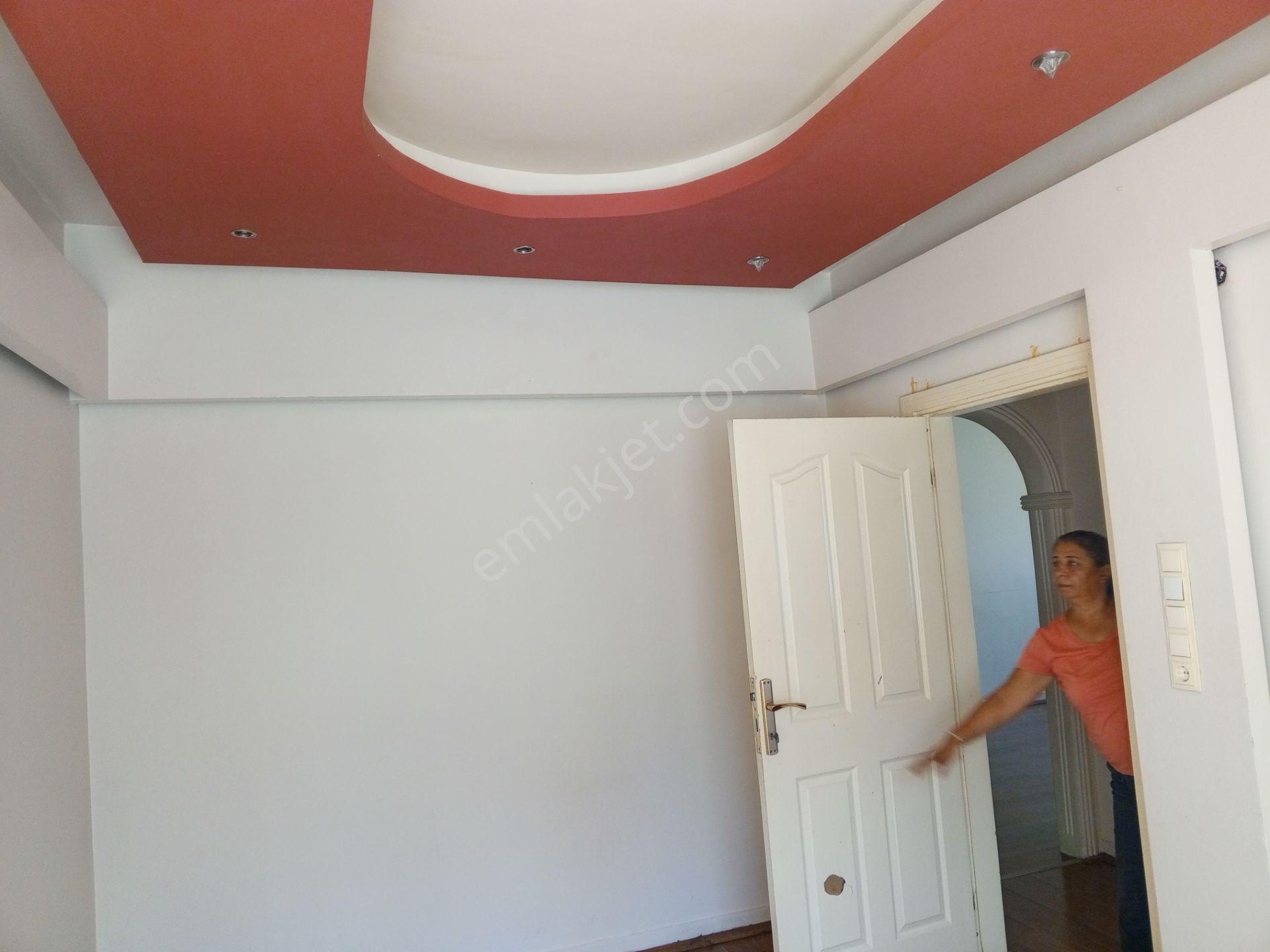 Konya Meram Abdülaziz Mah. 136 M2 2+1 Satılık Hesaplı Daire — fotoğraf 2