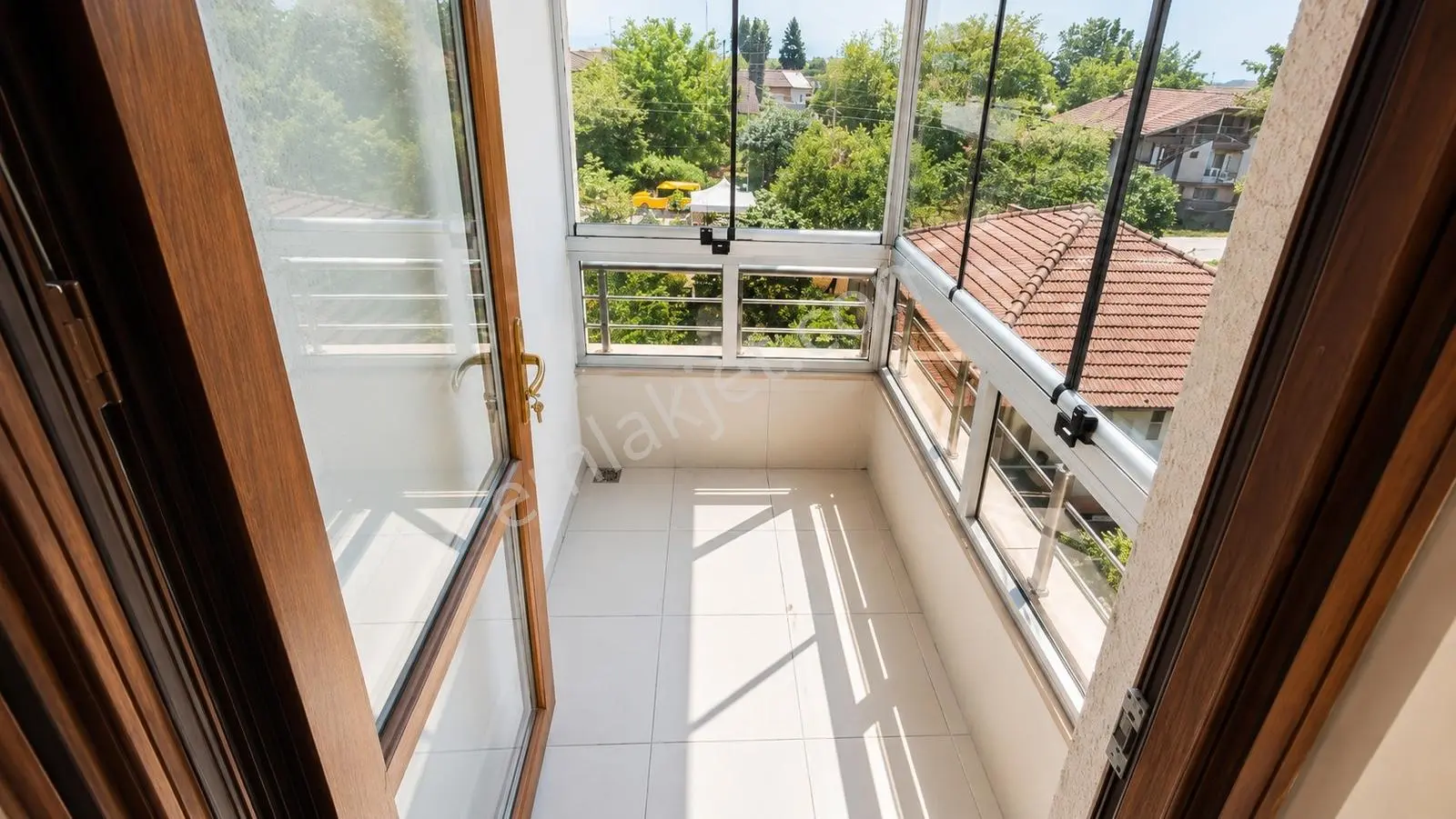 Düzce Kiremitocağı Mah. De 3+1 Satılık — fotoğraf 3