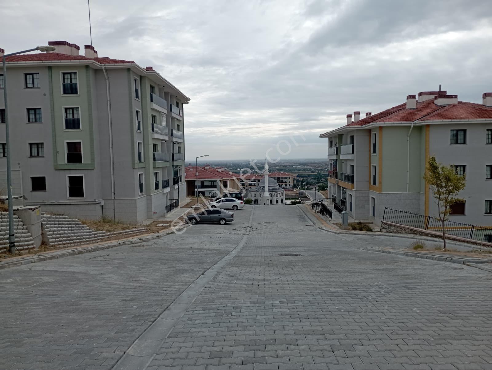 Ödemesiz Beybes Toki Konutlarında Arakat 2+1 Daire — fotoğraf 3