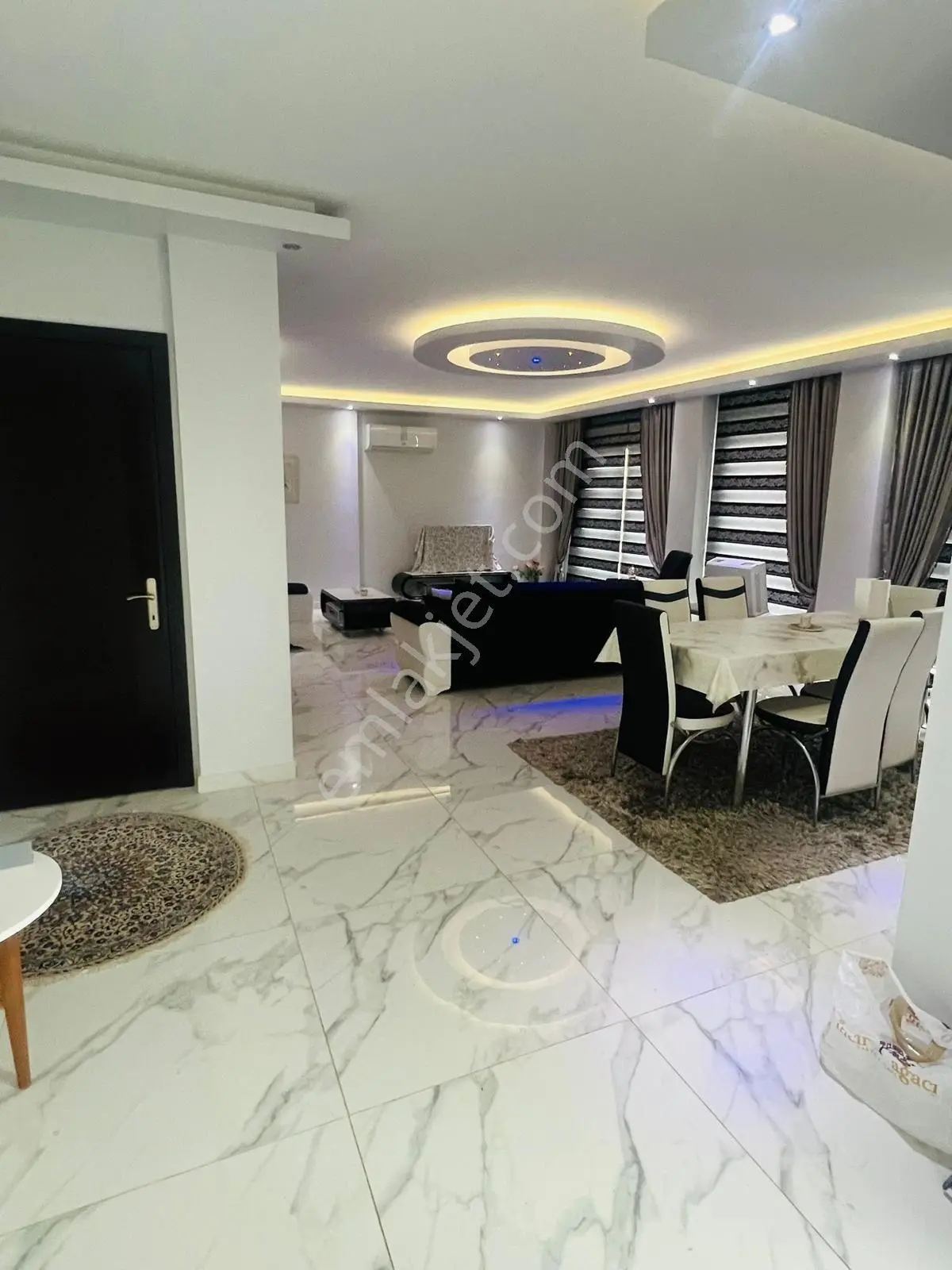 Didim Efeler Mahallesi'nde Havuzlu 4+1 Satılık Villa — fotoğraf 5