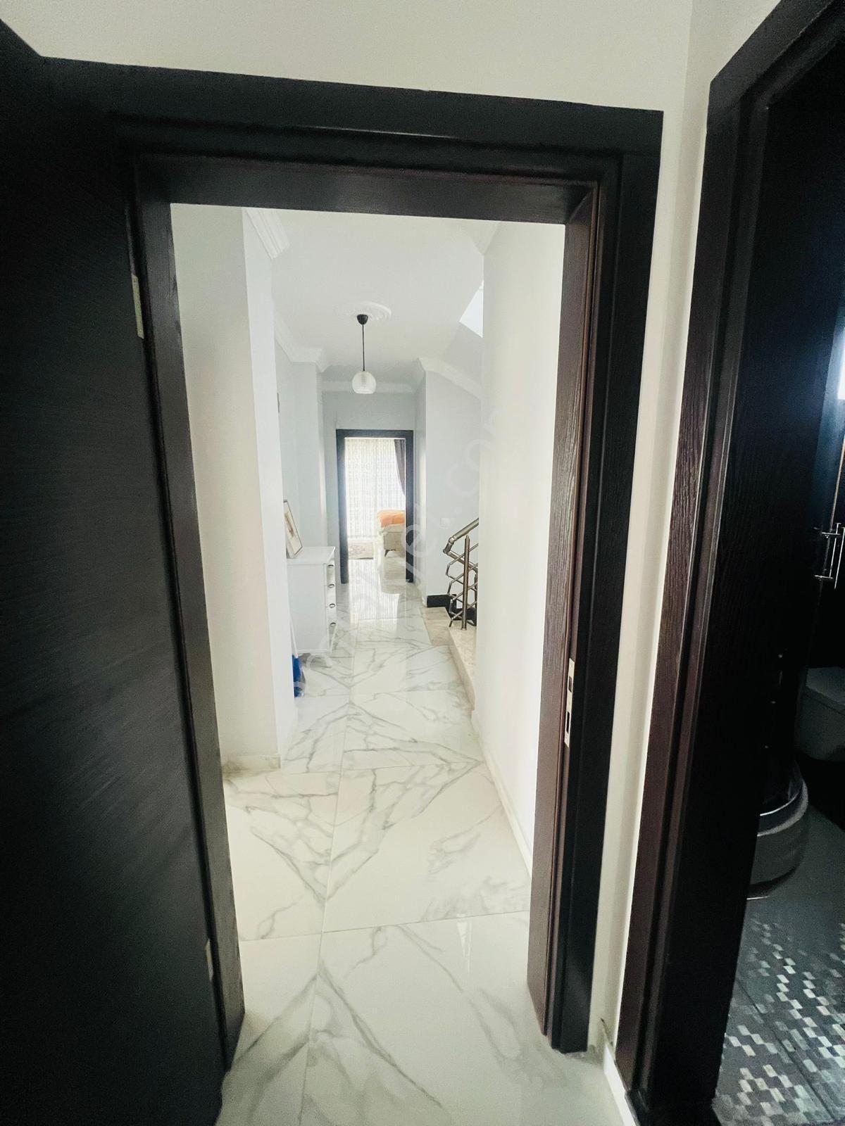 Didim Efeler Mahallesi'nde Havuzlu 4+1 Satılık Villa — fotoğraf 17