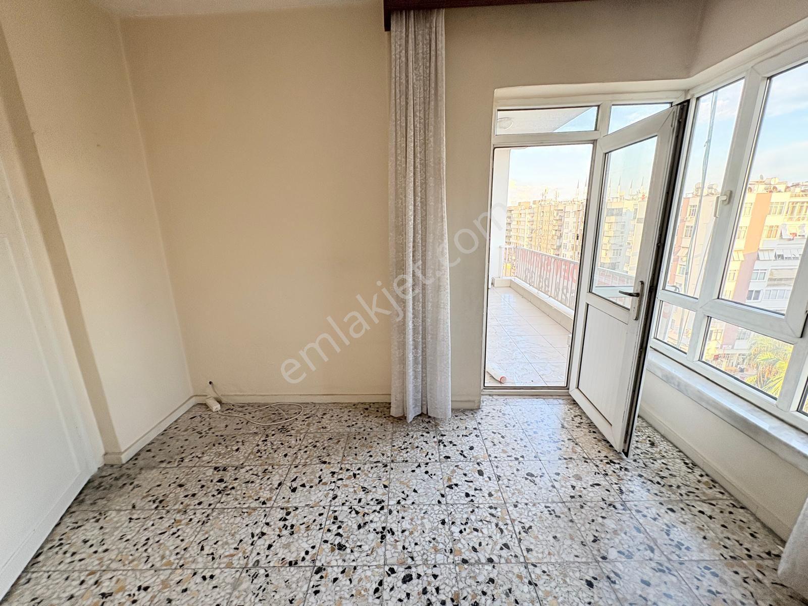 Prestij'den Güvenevler'de Forum Civarı Asansörlü 3+1 Daire — fotoğraf 17