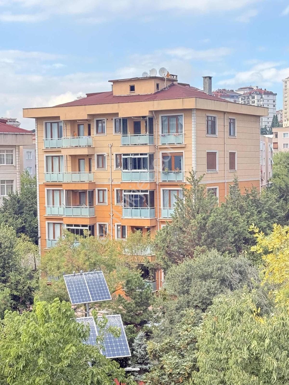 Kartal Cumhuriyet'ye Satılık 3+1 Geniş Daire Limitsiz Kredi