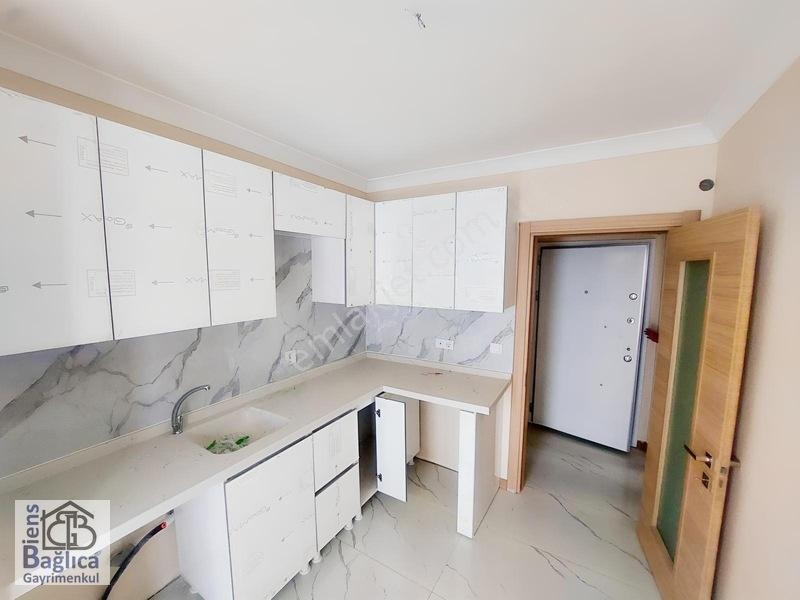 Bağlum Merkezde "0" Oturuma Hazır Ara Kat 2+1 Satılık Daire — fotoğraf 2