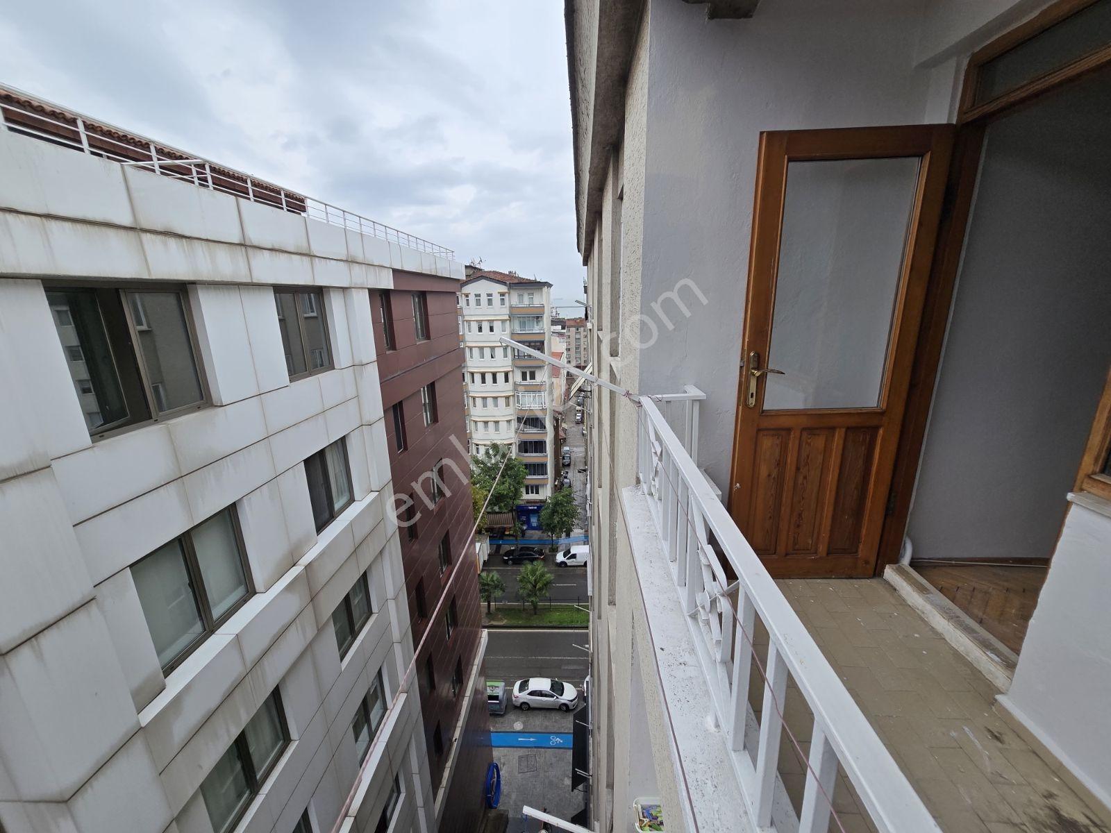 İlkadım'da Acil Satılık 3+1 Fırsat Daire — fotoğraf 18