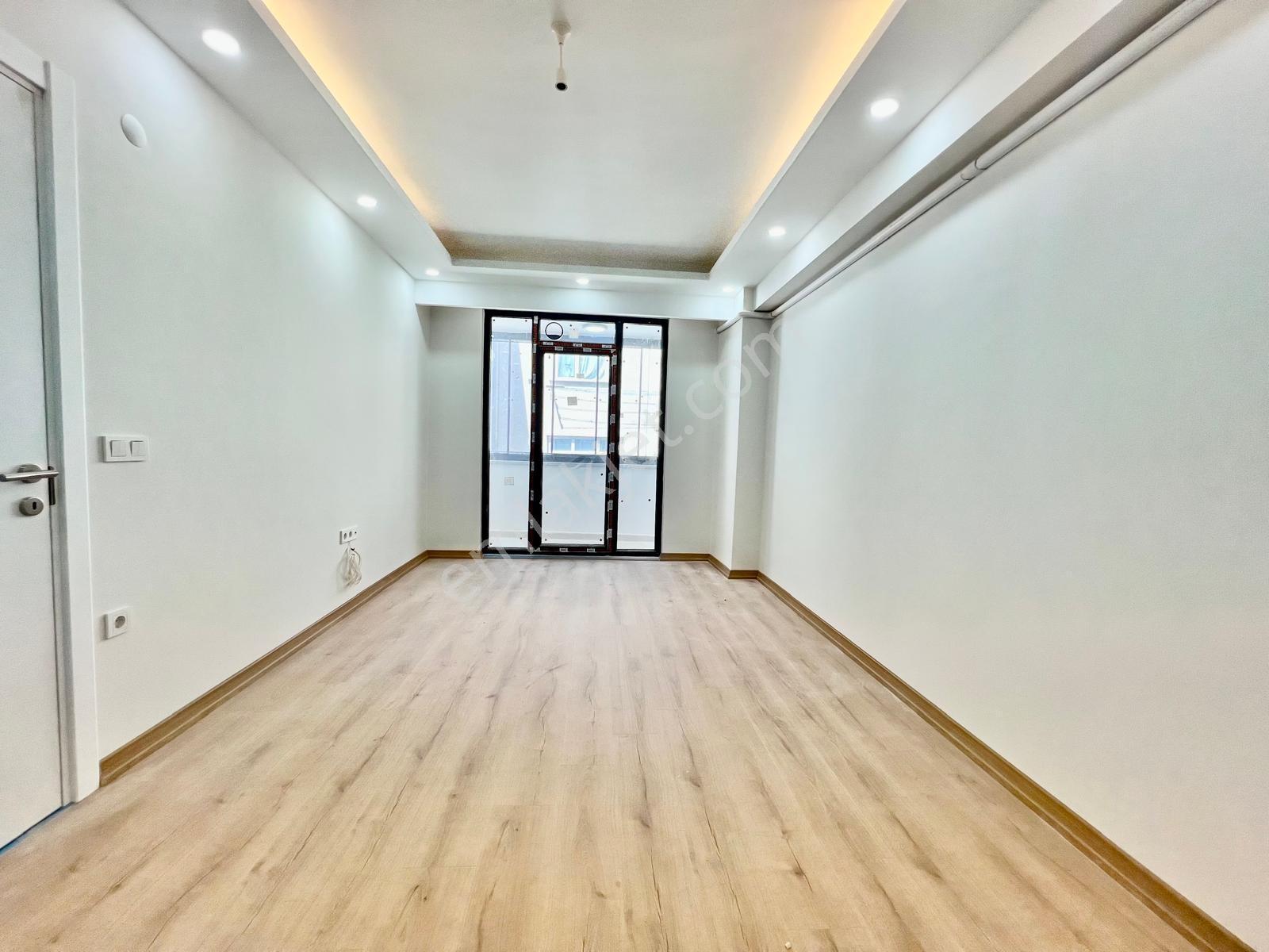 Fevziçakmak'ta Satılık Sıfır 3+2 Yüksek Tavan Dubleks.esra Emlak