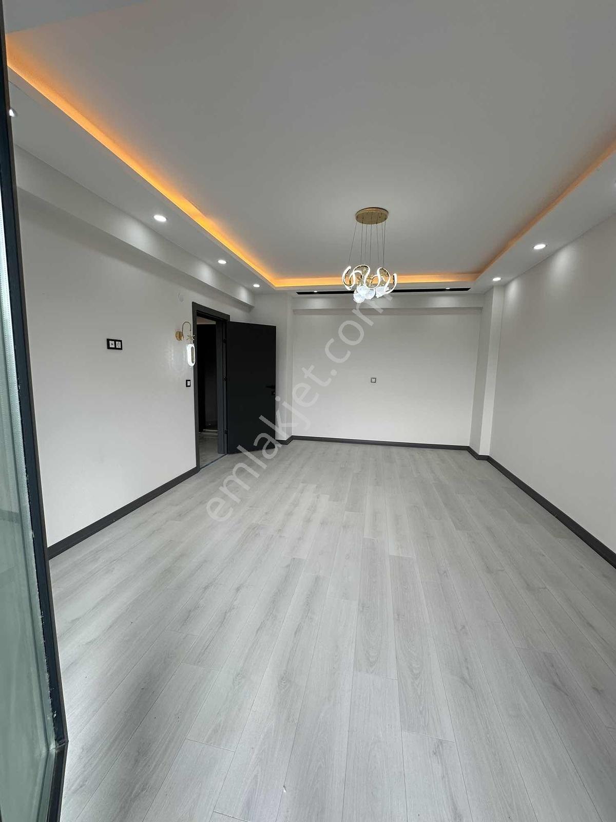 Acil Satlık Bahçelievler De 2+1 Ultra Lüks — fotoğraf 9