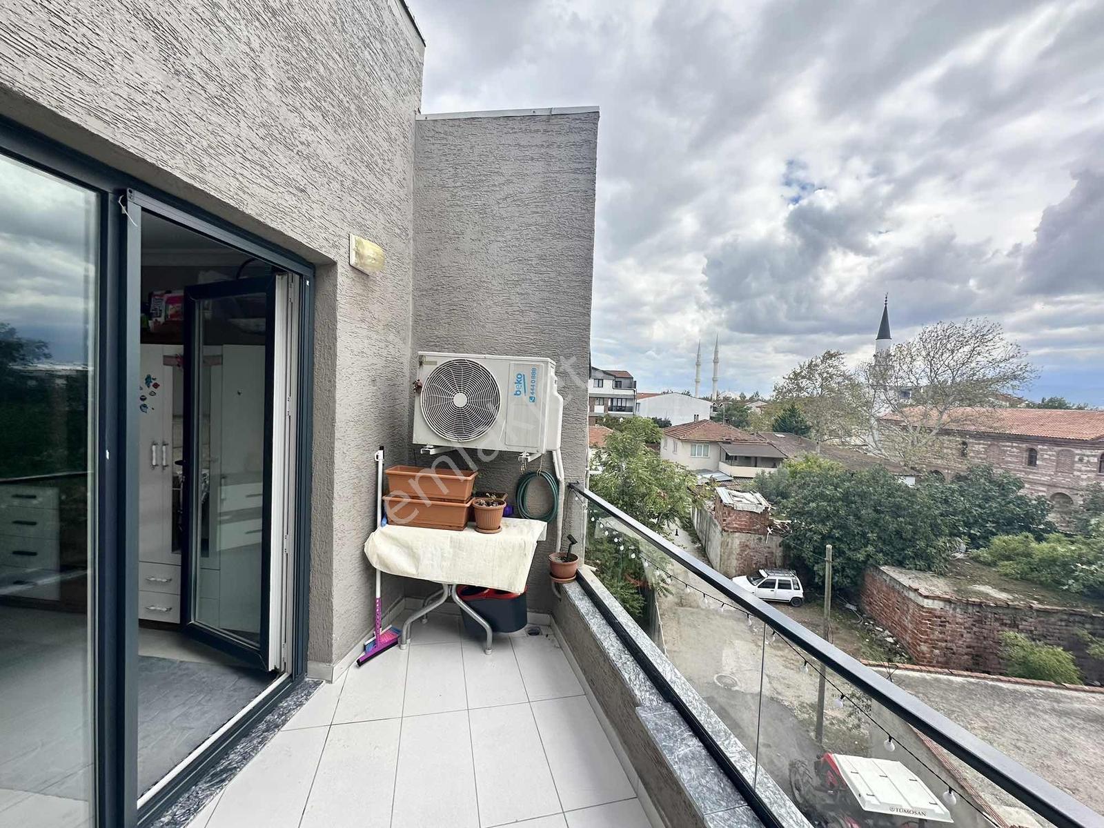 Özlüce Mahallesi 2+1 Satılık Dubleks Daire — fotoğraf 14