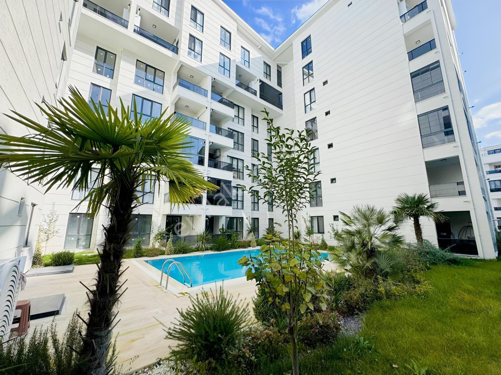 Sıfır, Havuzlu Sitede , 90 M2 Net , 1+1 Dubleks Daire
