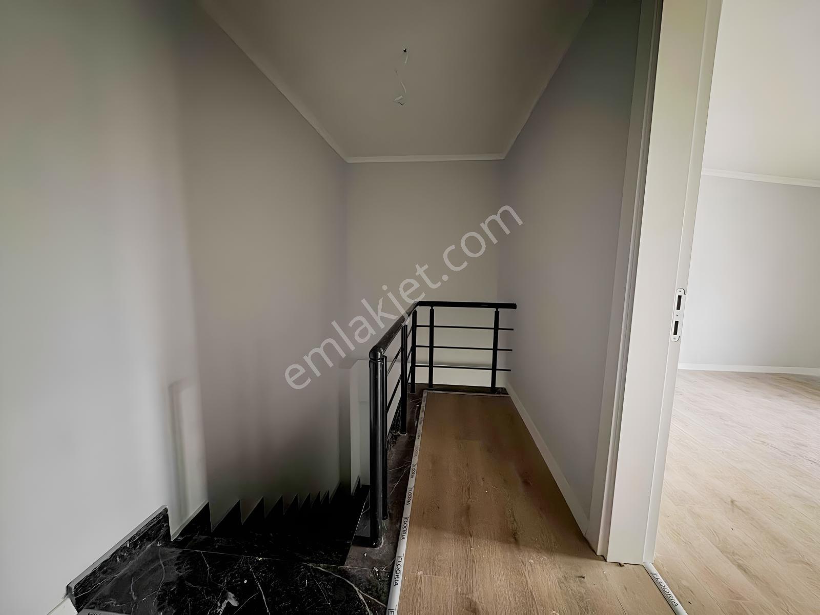 Sıfır, Havuzlu Sitede , 90 M2 Net , 1+1 Dubleks Daire — fotoğraf 20