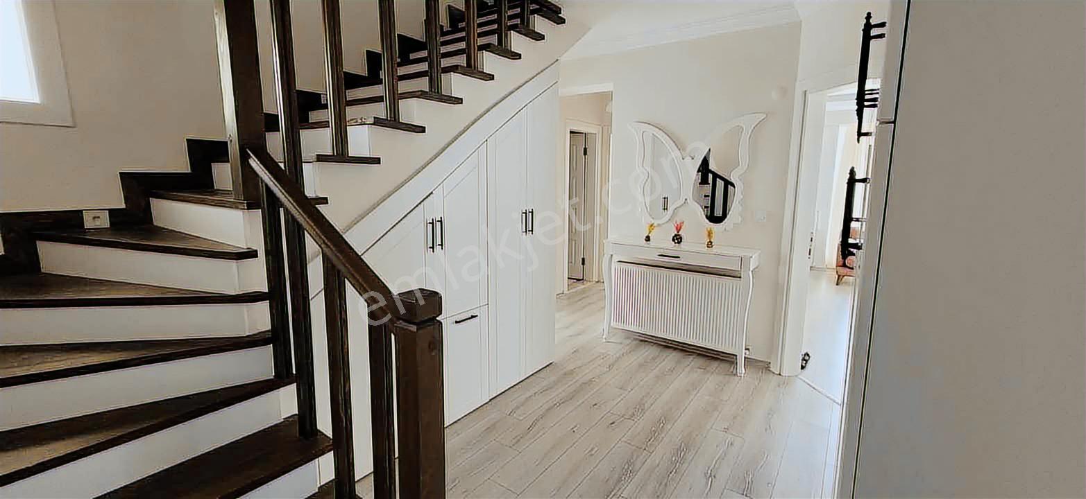 Doğayla İç İçe, Şehrin Kalbinde Kaloriferli 4,5+1 Dubleks — fotoğraf 12
