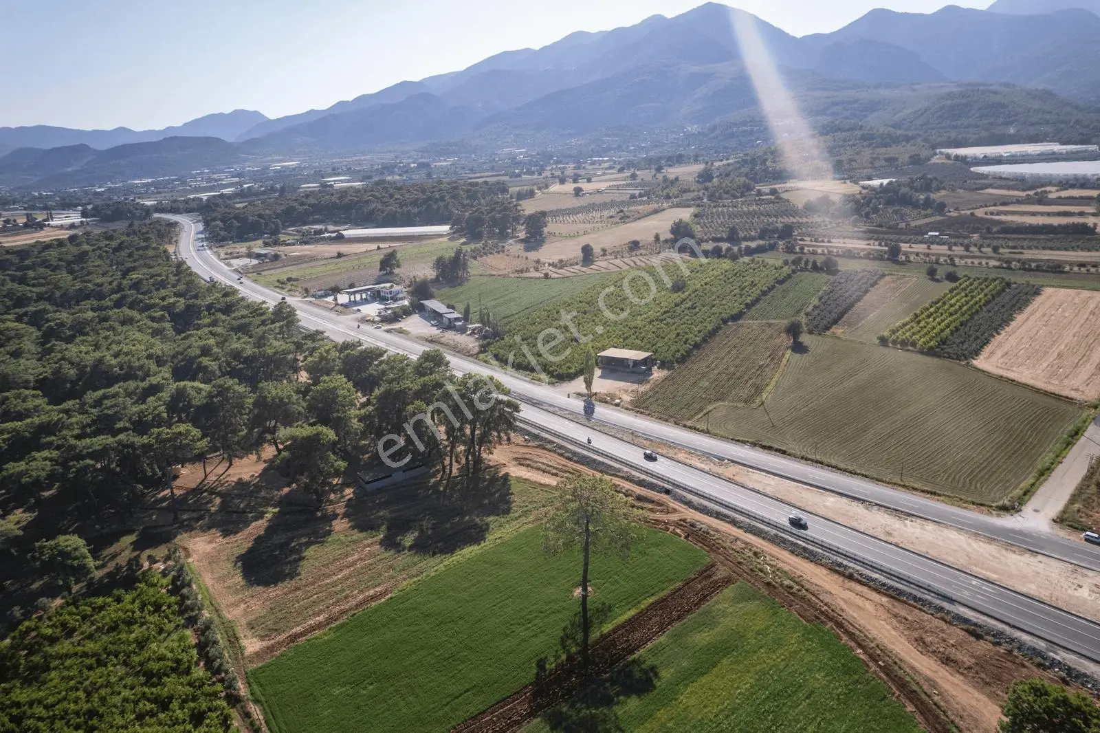 Remax'tan Kaş-fethiye Yoluna 130 M. Cephe 37 Dönüm Satılık Arazi — fotoğraf 2