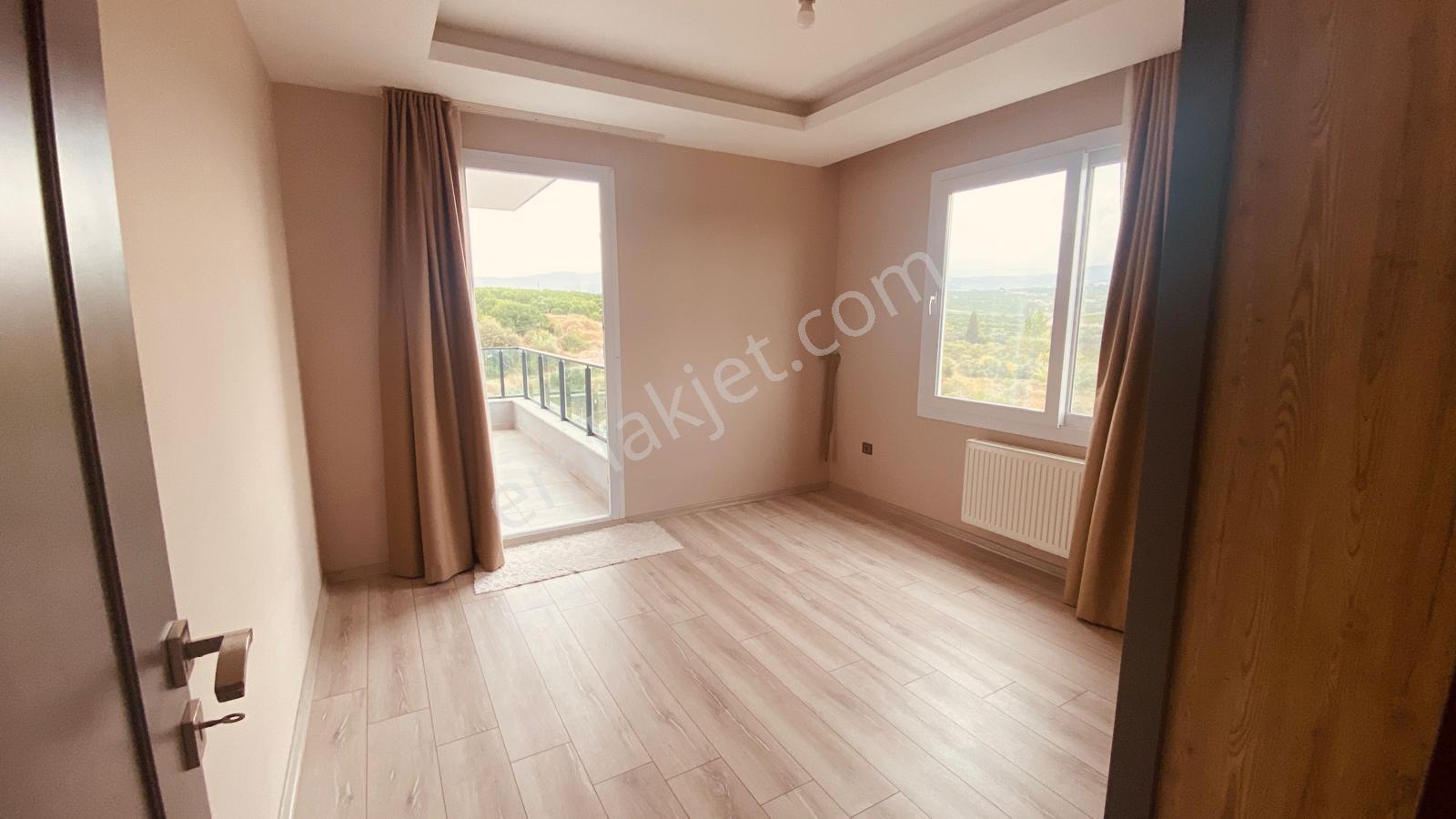 Remax Toros'tan Çıftlıkköy Zeytinkent'te Geniş 2+1 — fotoğraf 6