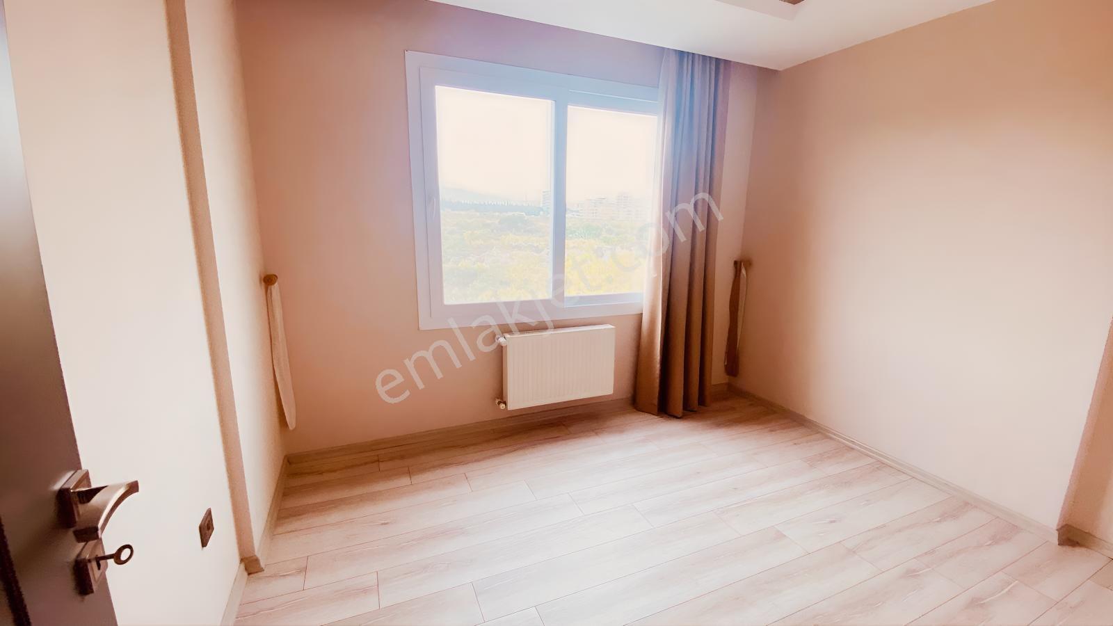 Remax Toros'tan Çıftlıkköy Zeytinkent'te Geniş 2+1 — fotoğraf 8