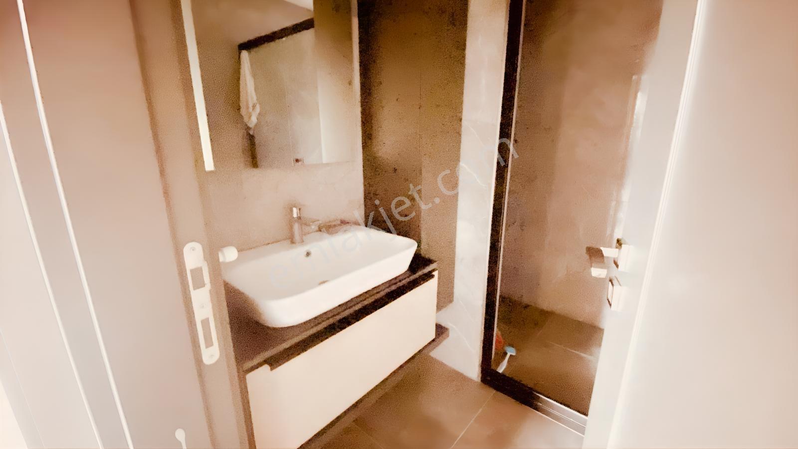 Remax Toros'tan Çıftlıkköy Zeytinkent'te Geniş 2+1 — fotoğraf 11