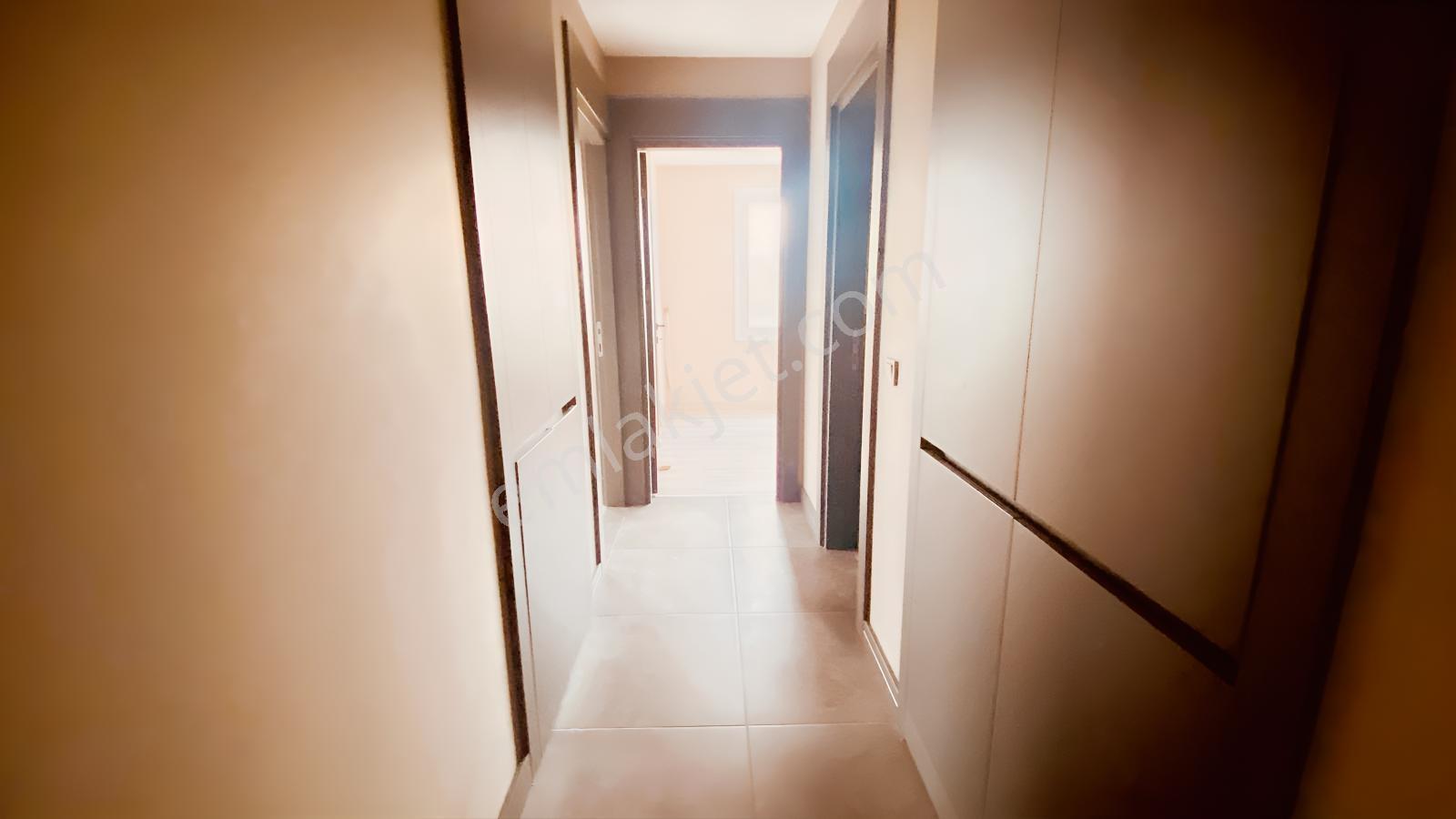 Remax Toros'tan Çıftlıkköy Zeytinkent'te Geniş 2+1 — fotoğraf 12