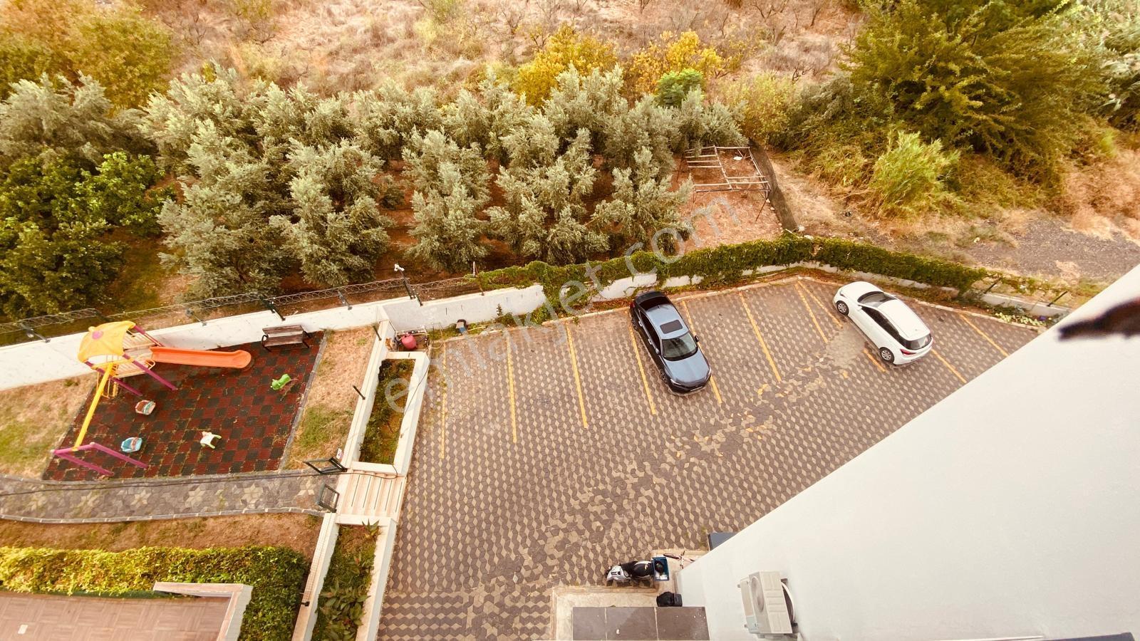 Remax Toros'tan Çıftlıkköy Zeytinkent'te Geniş 2+1 — fotoğraf 17