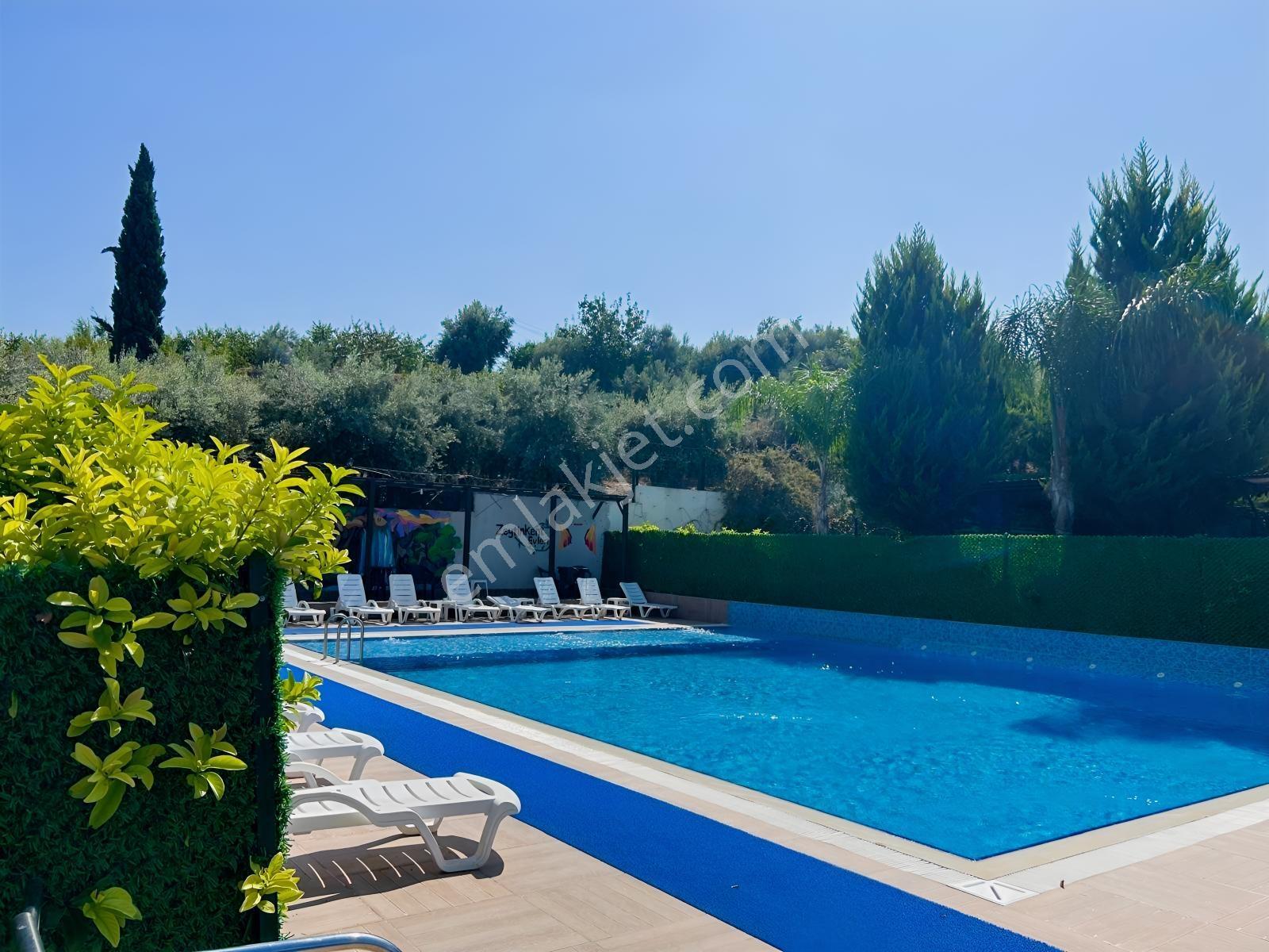 Remax Toros'tan Çıftlıkköy Zeytinkent'te Geniş 2+1 — fotoğraf 19