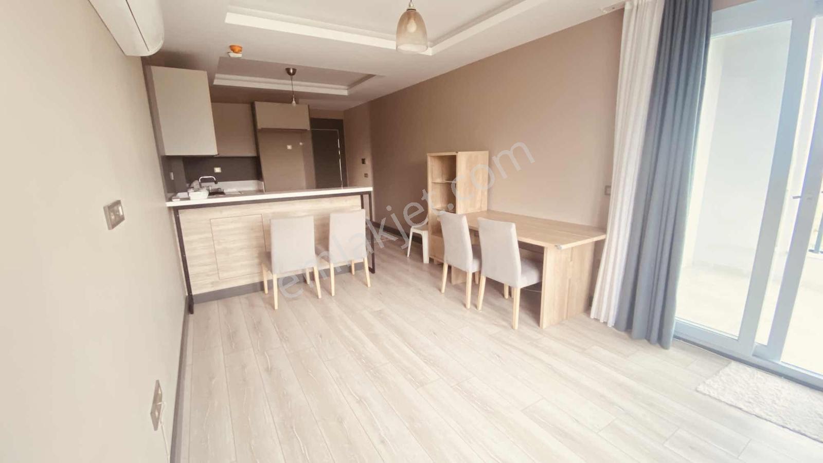 Remax Toros'tan Çıftlıkköy Zeytinkent'te Geniş 2+1 — fotoğraf 20