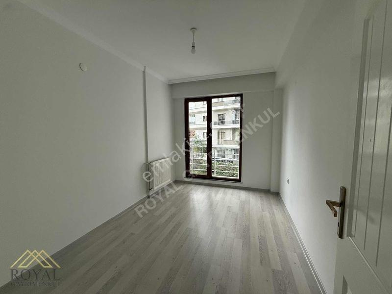 Royal'den Hillside Sitesi 3. Kat Satılık 3+1 — fotoğraf 13