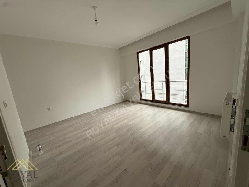 Royal'den Hillside Sitesi 3. Kat Satılık 3+1 — fotoğraf 15