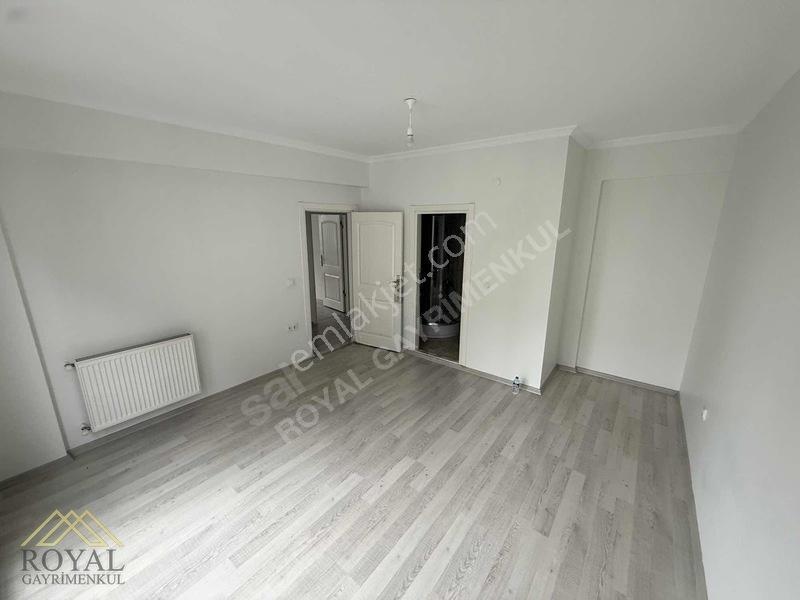 Royal'den Hillside Sitesi 3. Kat Satılık 3+1 — fotoğraf 16