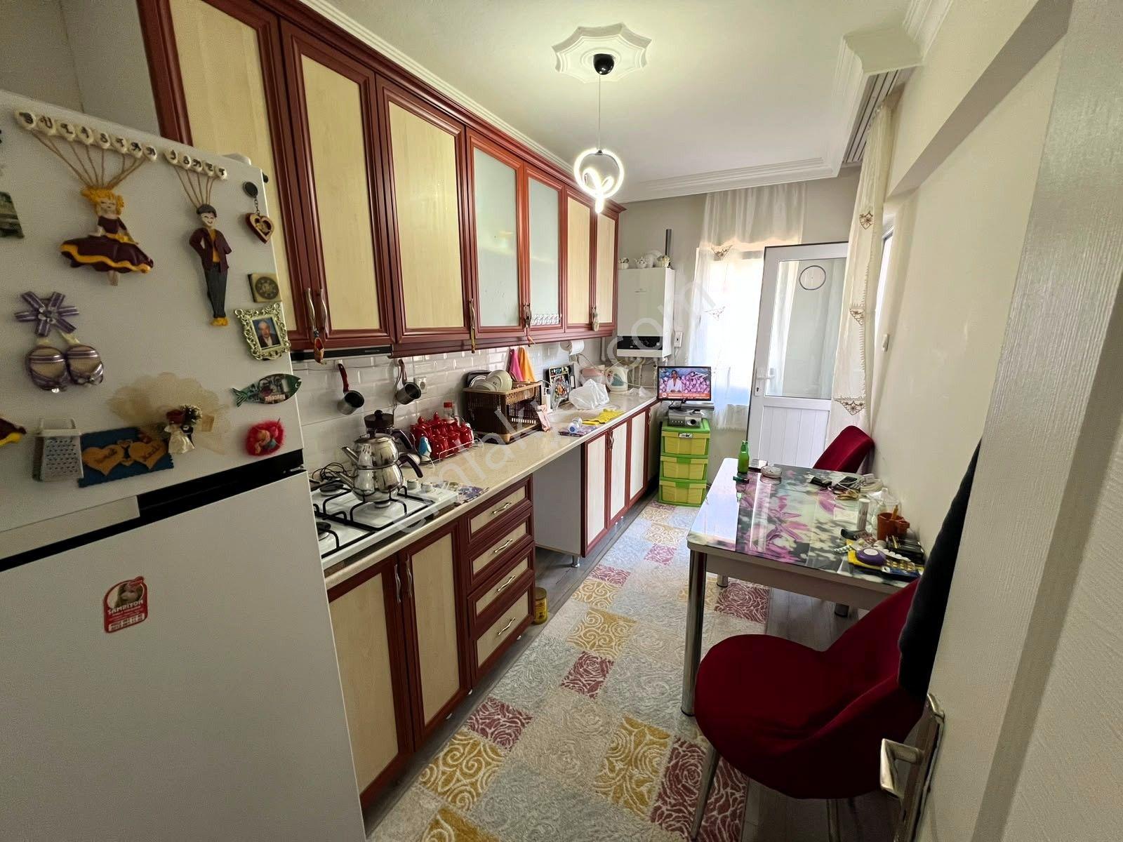 Kutlu Mahallesin'de Cadde Yakını Masrafsız 3+1 ~ Yılmaz Emlak — fotoğraf 6