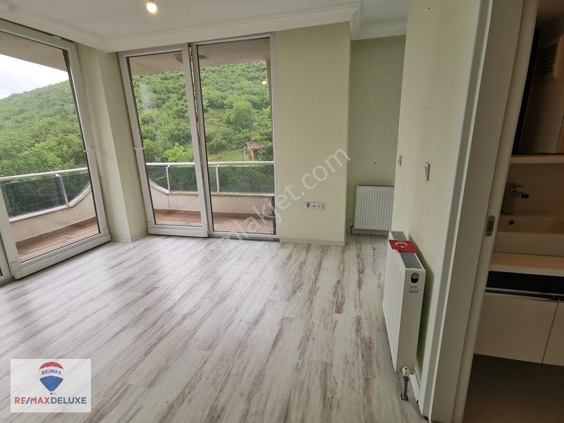 Remax Deluxe'ten Jasmine Country'de Satılık Ara Kat 3+1 Daire — fotoğraf 7