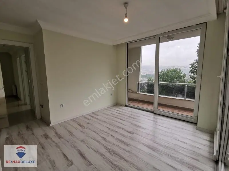 Remax Deluxe'ten Jasmine Country'de Satılık Ara Kat 3+1 Daire — fotoğraf 8