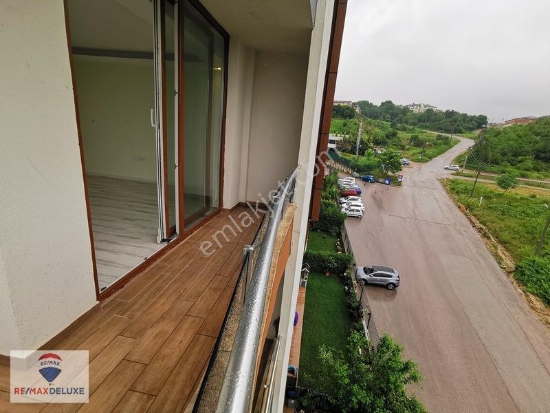 Remax Deluxe'ten Jasmine Country'de Satılık Ara Kat 3+1 Daire — fotoğraf 9