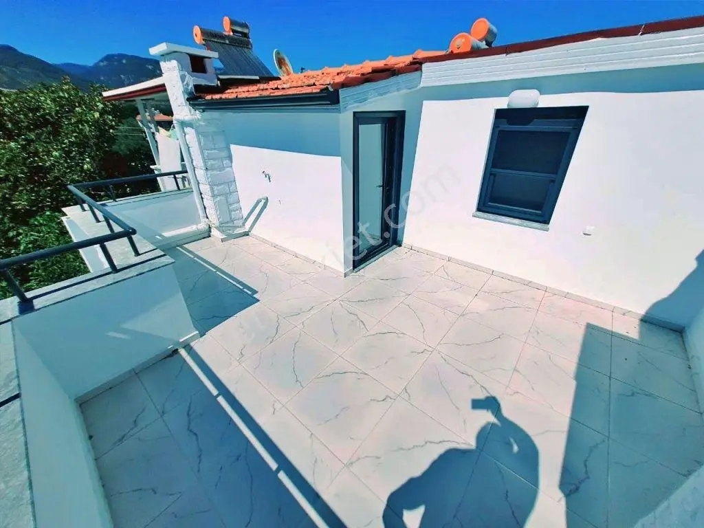 Uytundan Güre Fenerde Denize 150 Metre Bahçeli 4+1 Villa — fotoğraf 14