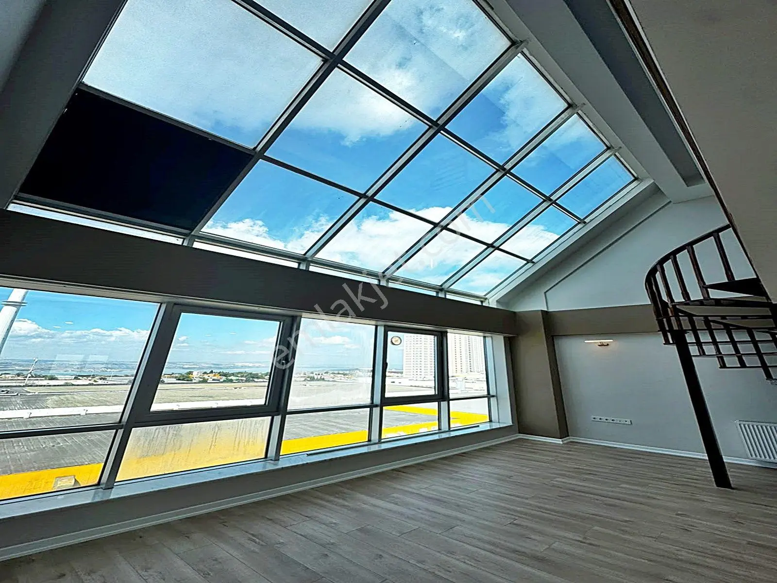 Yıldırım Yapı'dan Metrobüse 5 Dk. Deniz Manzaralı Emsalsiz Krediye Uygun Satılık Loft Daire!!! — fotoğraf 6