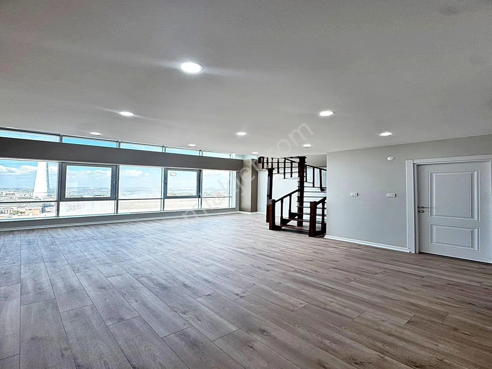 Yıldırım Yapı'dan Metrobüse 5 Dk. Deniz Manzaralı Emsalsiz Krediye Uygun Satılık Loft Daire!!! — fotoğraf 8