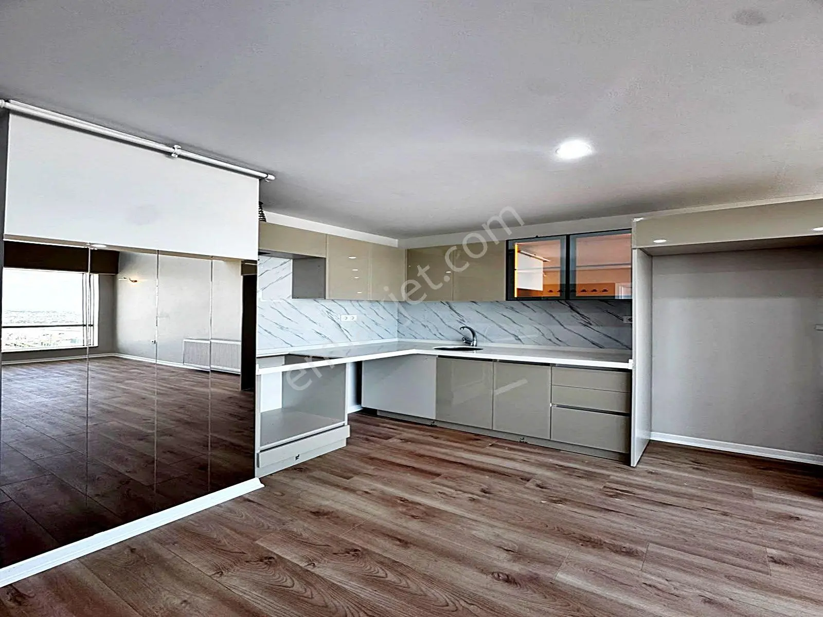 Yıldırım Yapı'dan Metrobüse 5 Dk. Deniz Manzaralı Emsalsiz Krediye Uygun Satılık Loft Daire!!! — fotoğraf 12
