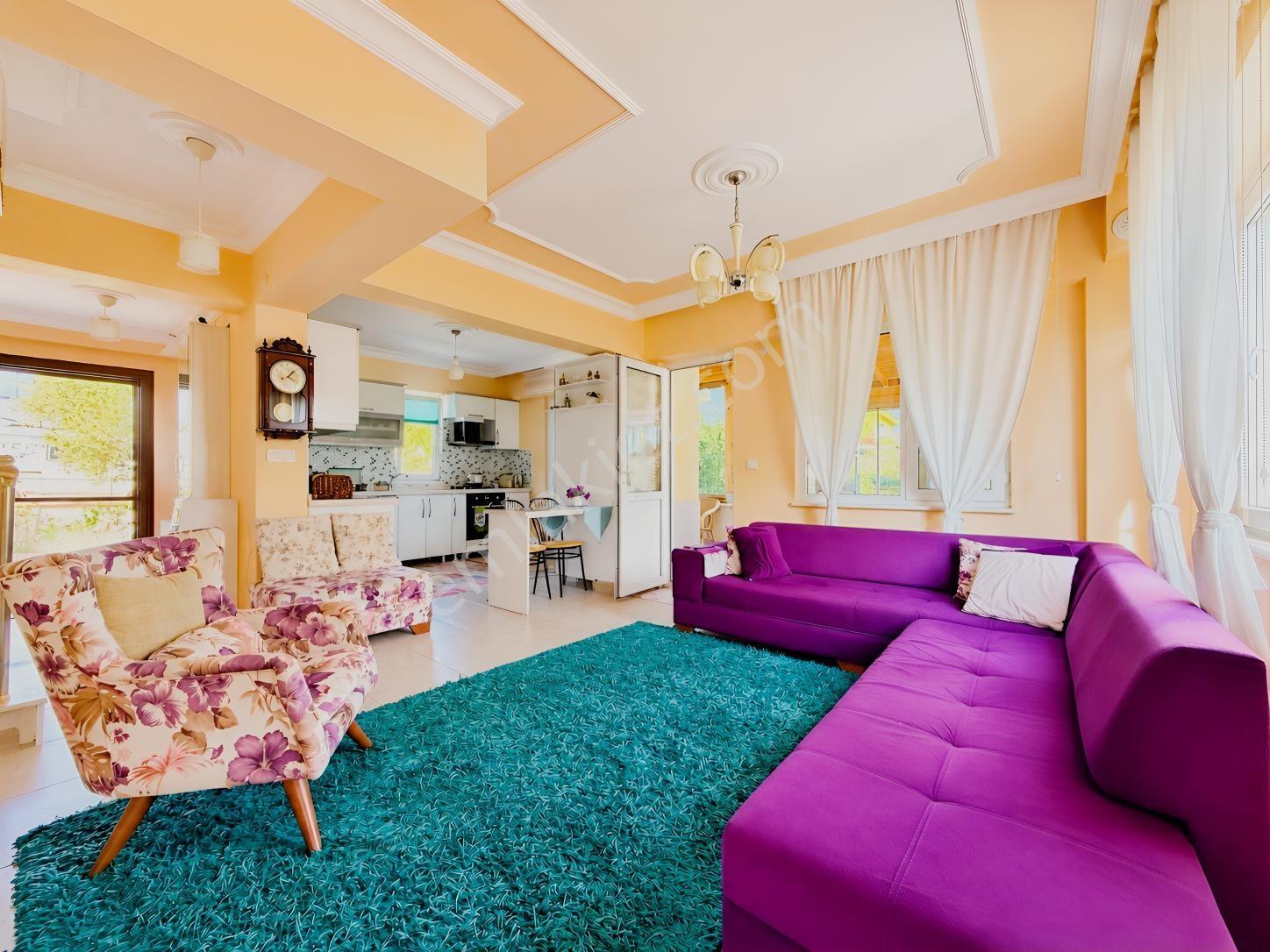 Edremit Avcılarda Site İçerisinde 4+2 Satılık Villa — fotoğraf 6