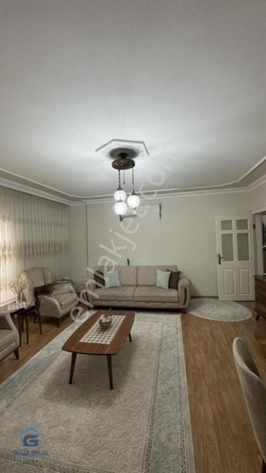 Öğretmenler Evi Cıvarı Ara Kat 3 + 1 Satılık Daıre