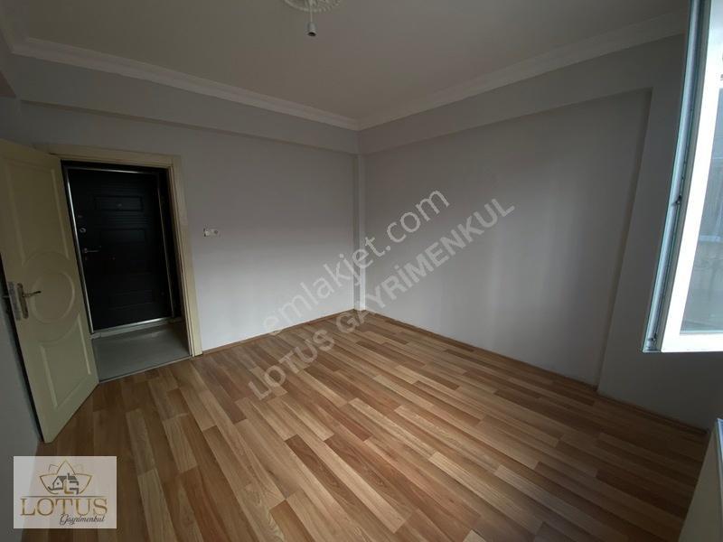 Derince Sırrıpaşa Merkezi Konum 2+1 Yüksek Giriş Satılık Daire — fotoğraf 4