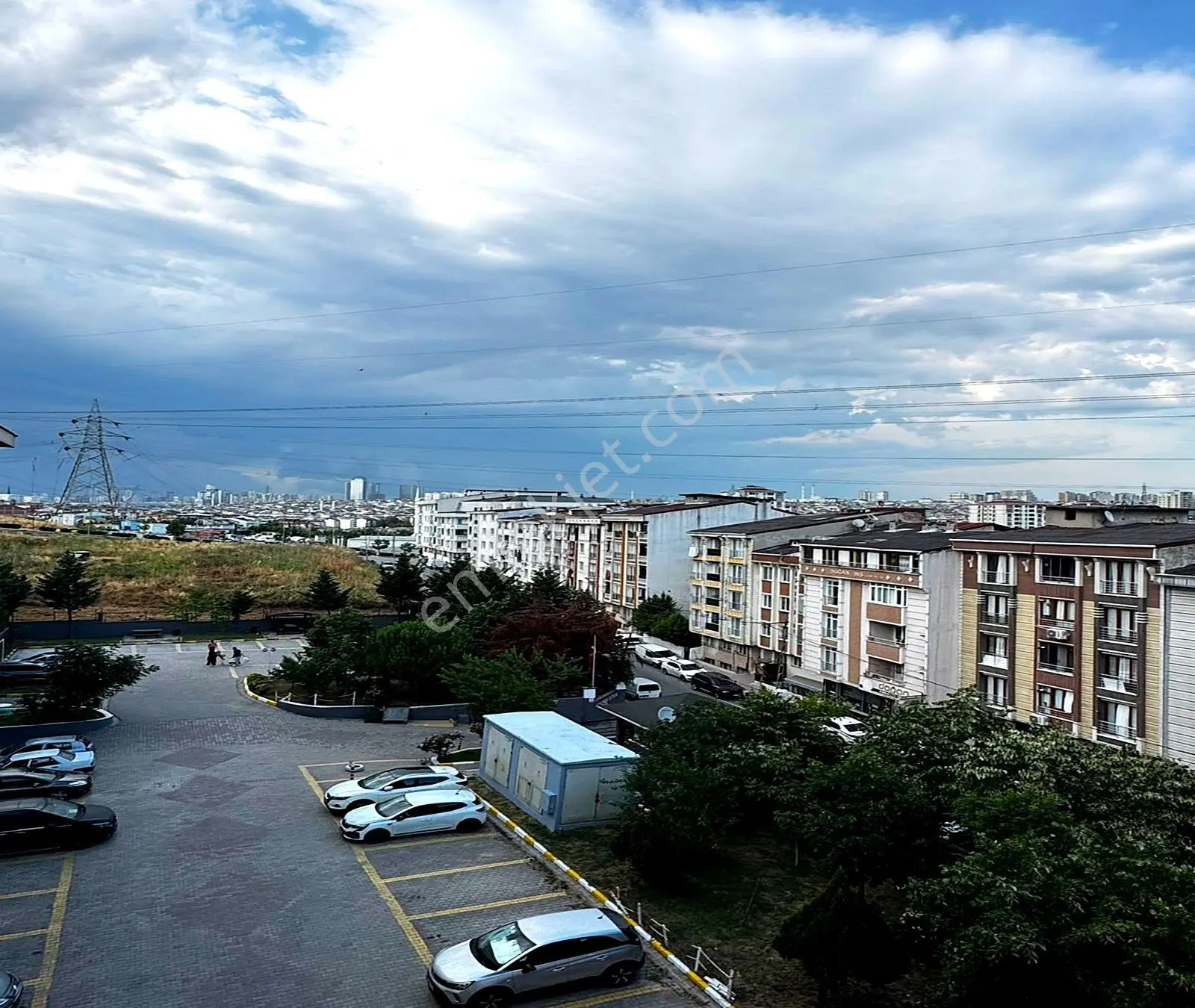 Yıldırım Yapı'dan Kapalı Otoparklı Aile Sitesinde 3+1 Full Dekorlu Satılık Arakat Daire!! — fotoğraf 4