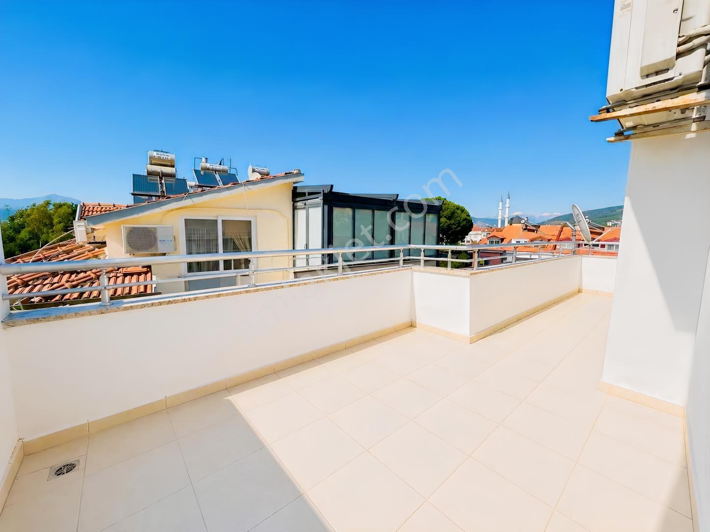 Fethiye'de Satılık Kapalı Mutfak Geniş 4+1 Daire — fotoğraf 5