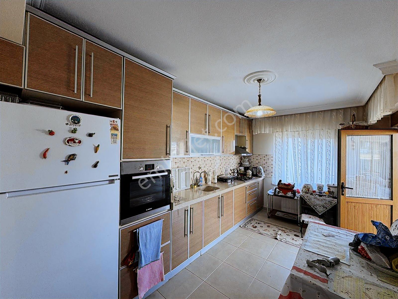 Güçlü Kardeşlerden Denize 150m Fırsat Konumda 3+1 Daire — fotoğraf 13