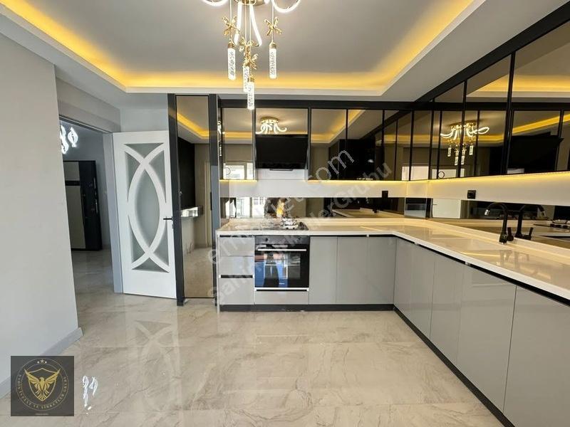 Beylikdüzü Hasırcılar Arkası Geniş Ve Ferah 2+1 Lüx Dairemiz