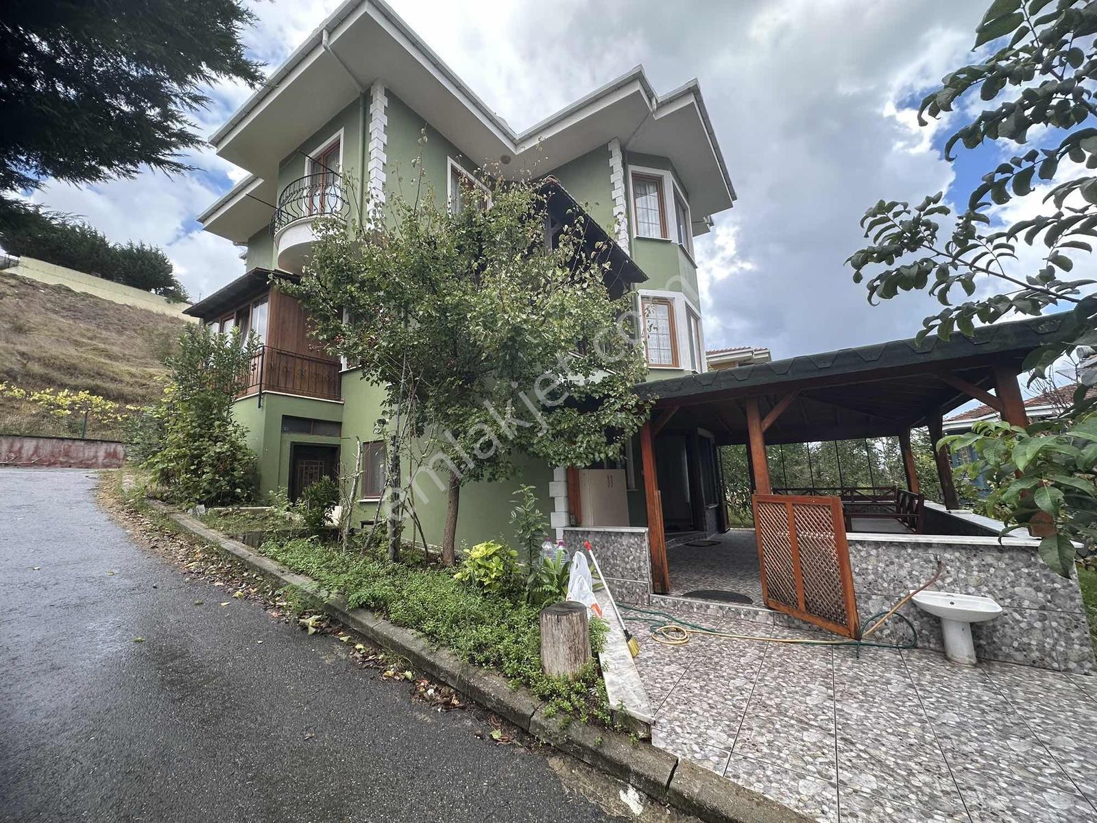 Şile Ahmetli Mah'de Renkli Dünya Konakları 4+2 Satılık Villa — fotoğraf 2