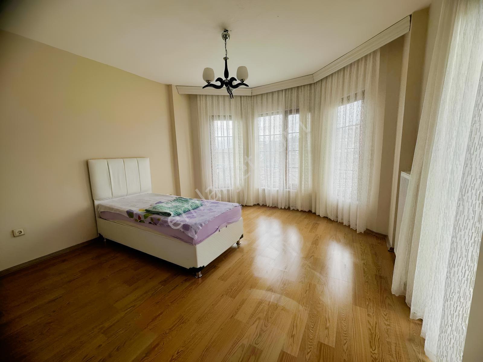 Şile Ahmetli Mah'de Renkli Dünya Konakları 4+2 Satılık Villa — fotoğraf 28