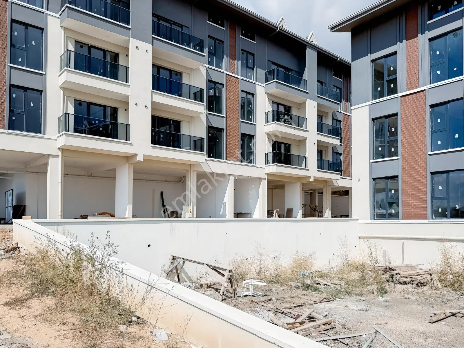 Taşpınar Krediye Uygun Sitede Şehir Manzaralı Satılık 4+1 Daire — fotoğraf 2