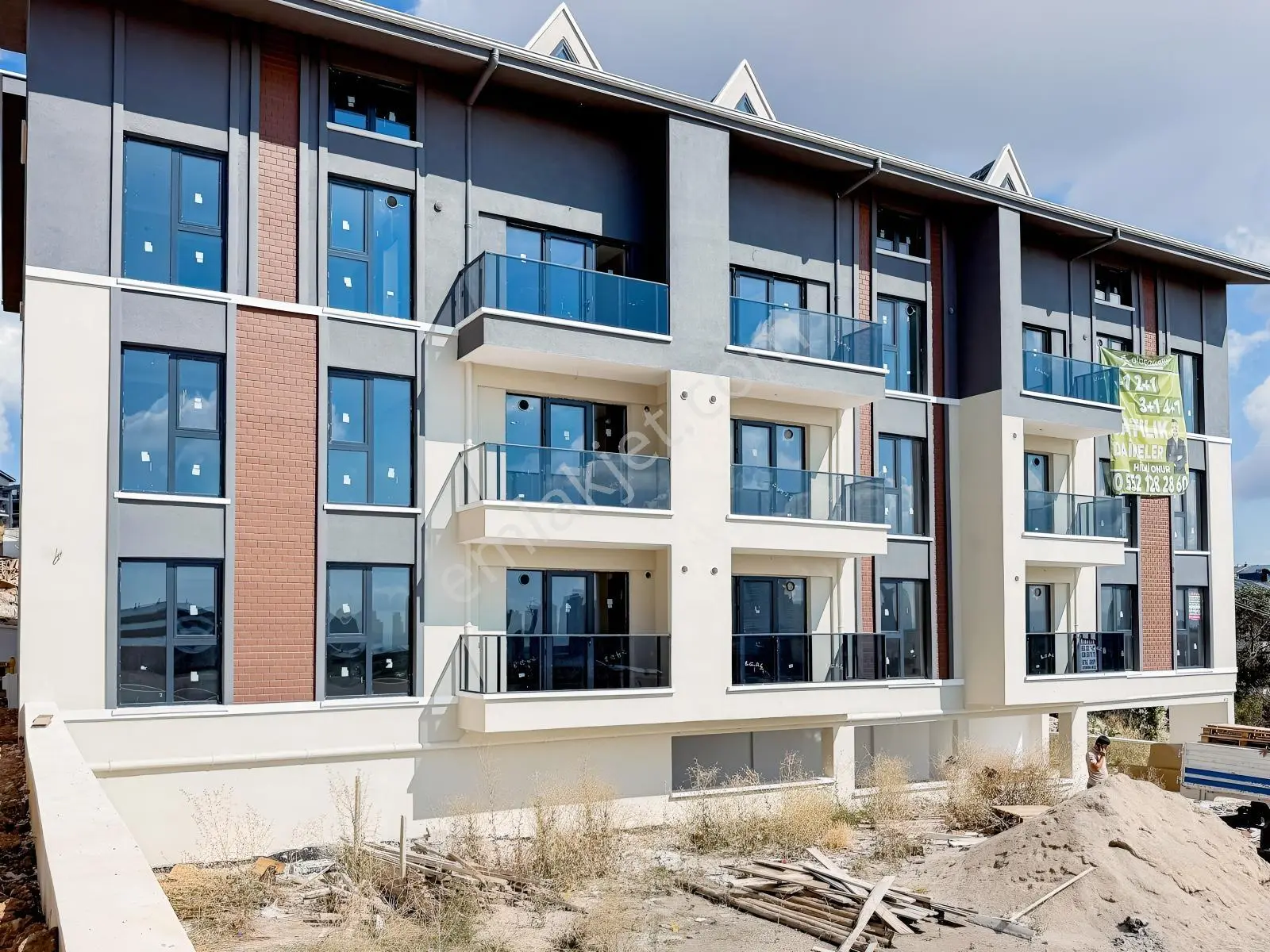 Taşpınar Krediye Uygun Sitede Şehir Manzaralı Satılık 4+1 Daire — fotoğraf 3