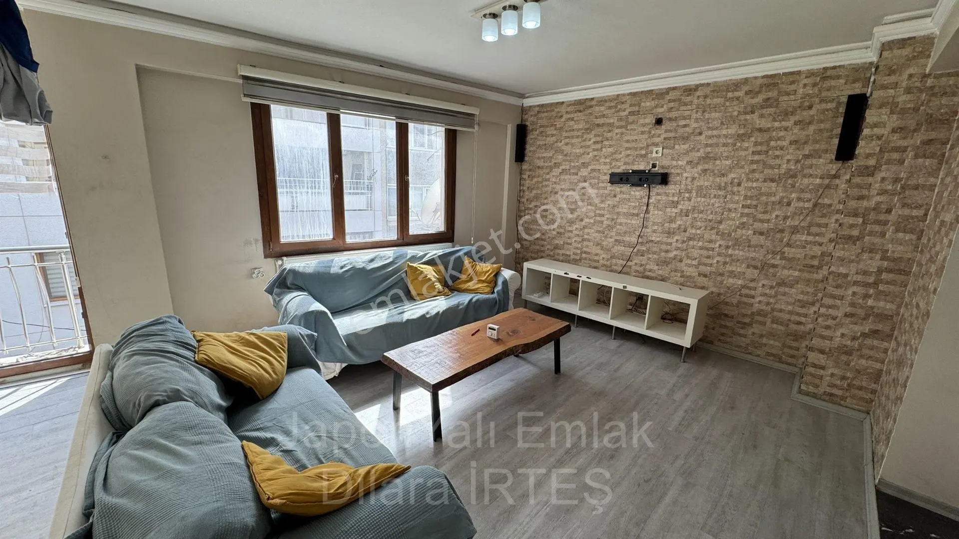 Küçükyalı’da Ara Kat İçi Yapılı Satılık Daire — fotoğraf 2