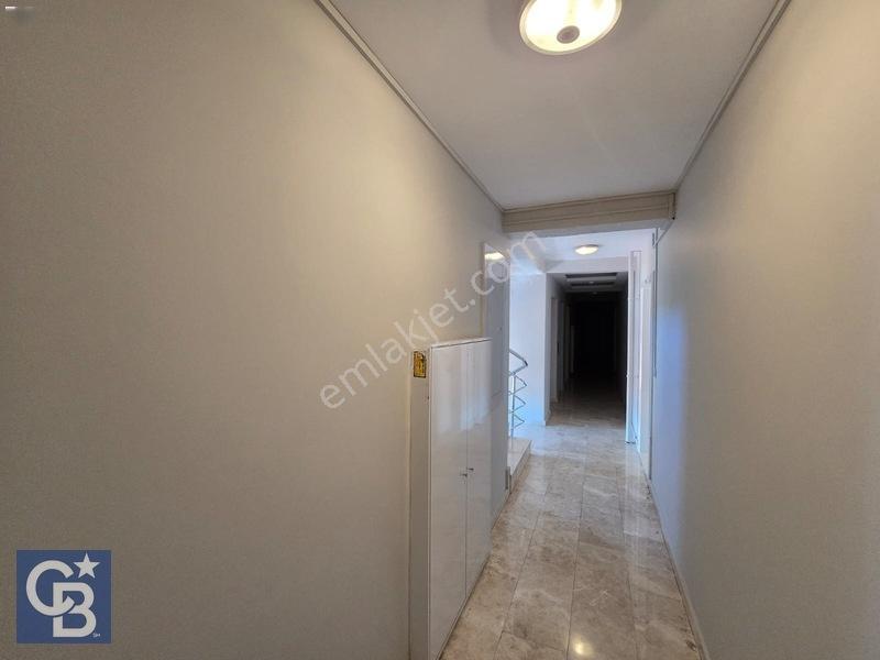 Cb Odak'tan Çiğli'de Havuzlu Sitede Satılık Eşyalı 1+1 Daire! — fotoğraf 8