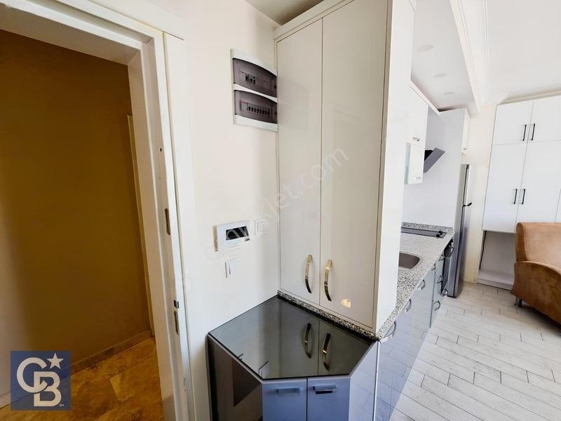 Cb Odak'tan Çiğli'de Havuzlu Sitede Satılık Eşyalı 1+1 Daire! — fotoğraf 10