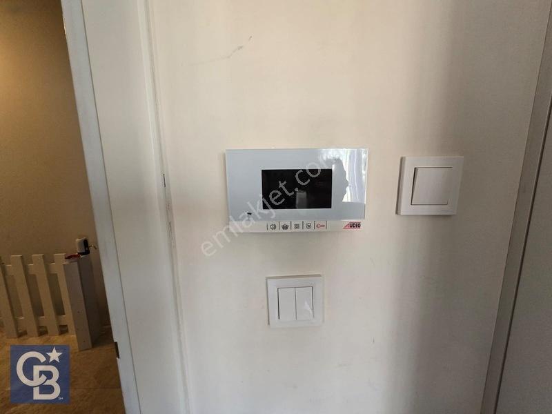 Cb Odak'tan Çiğli'de Havuzlu Sitede Satılık Eşyalı 1+1 Daire! — fotoğraf 11