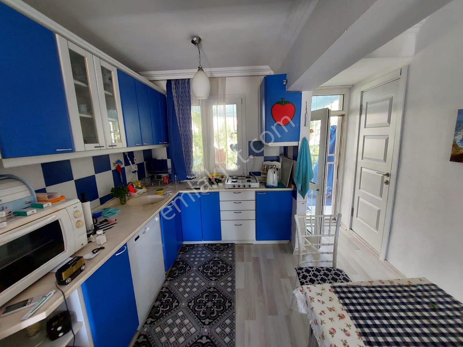 Foça Mah. Plaja 300m 4+1 — fotoğraf 11